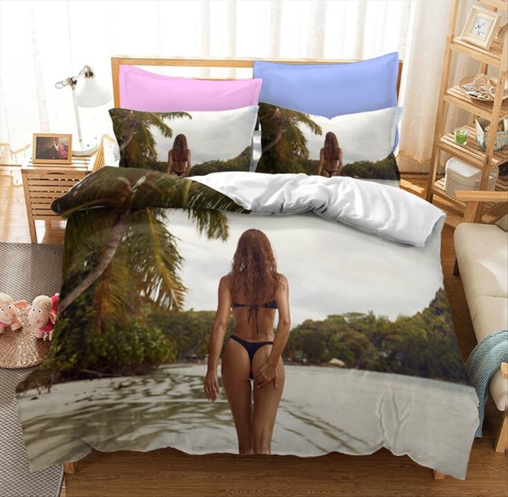Funda Nórdica Chica En Tanga En La Playa